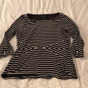 WHBM visually slimming boatneck top size L.